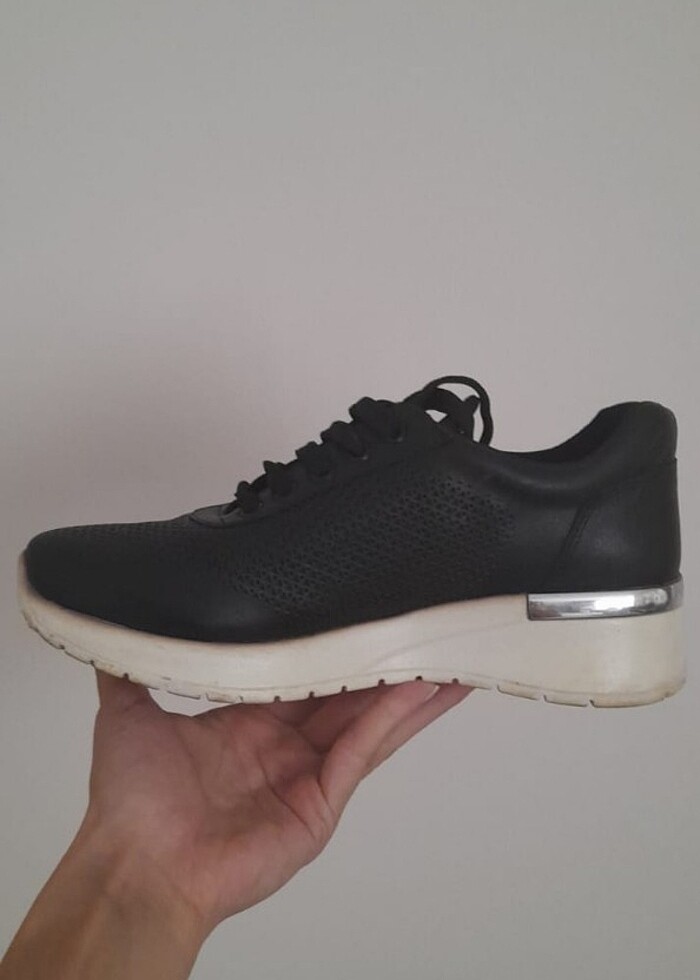 Bayan siyah spor ayakkabı - Görsel 5