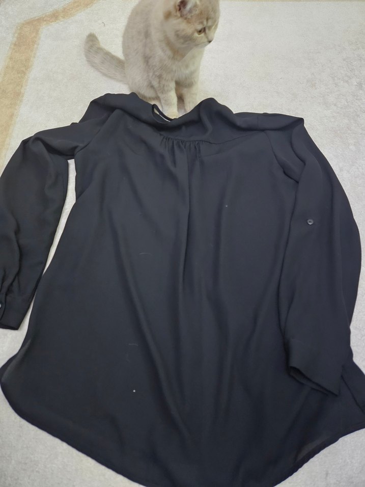 Siyah Uzun Kollu Düğmeli Kadın Gömlek - Görsel 2