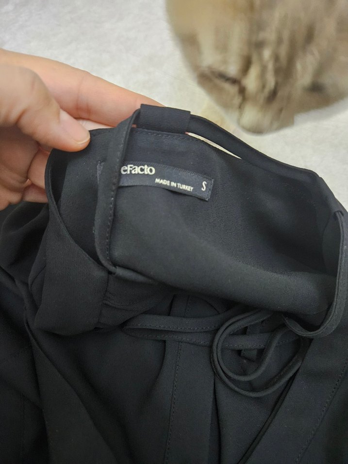 Siyah Uzun Kollu Düğmeli Kadın Gömlek - Görsel 3