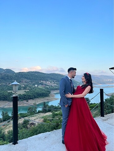 Diğer Kınalık bir defa giyildi