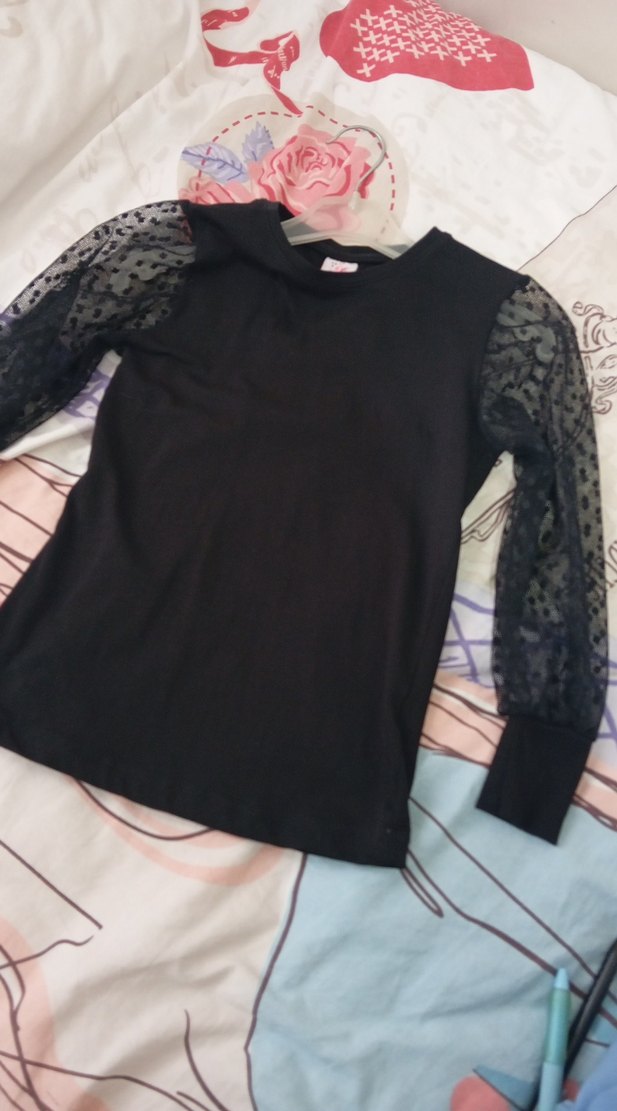 Kız Çocuk Siyah V Yaka Fermuarlı Tişört - Görsel 4