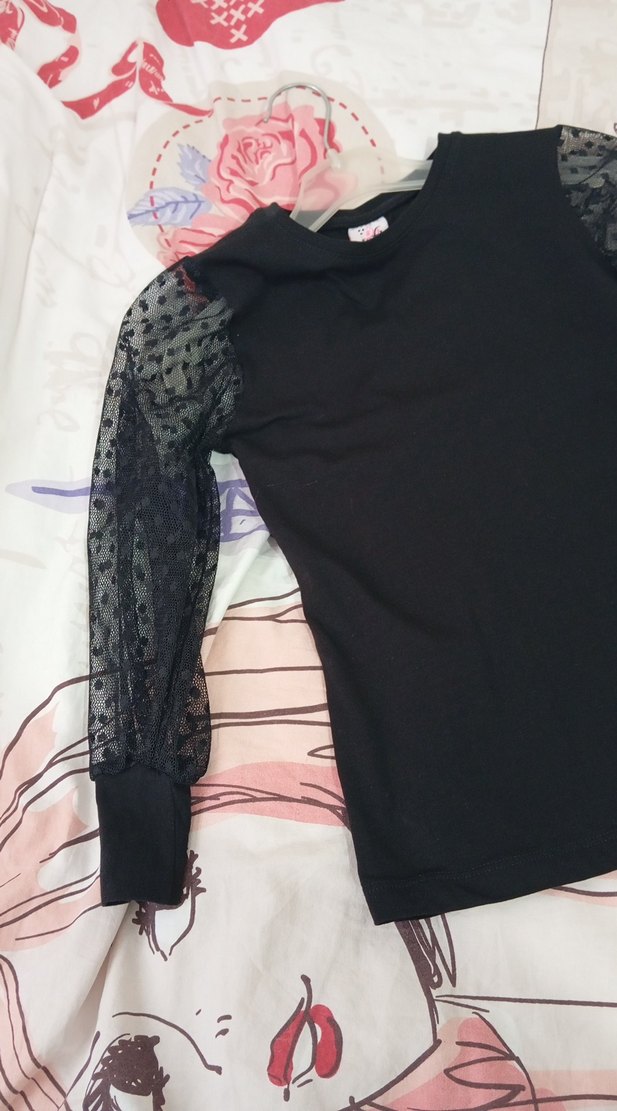 Kız Çocuk Siyah V Yaka Fermuarlı Tişört - Görsel 3