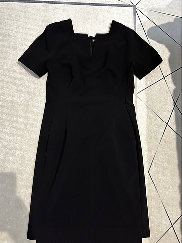Vakko Vakko şık siyah elbise şu an Vakko online mağaza fiyatı 6500tl l
