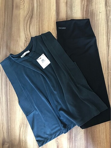 Oysho Siyah Kolsuz Tshirt
