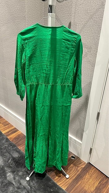Zata yeşil elbise