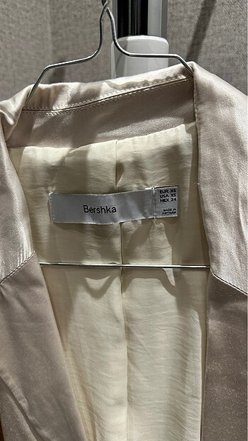 Bershka saten ceket