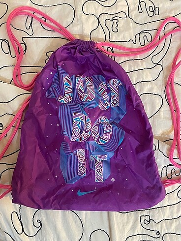 Orijinal nike spor çantası