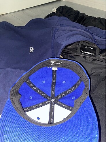 Beden OBEY CAP
