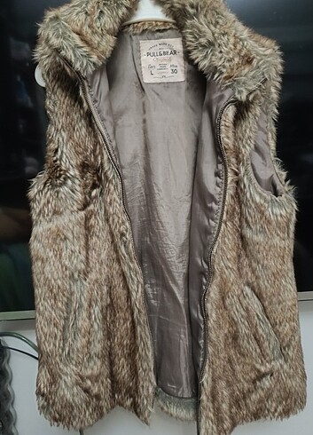 Pull&Bear tüylü yelek
