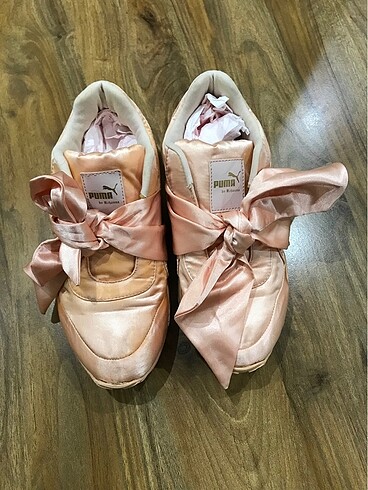 Orijinal Puma by Rihanna Pembe Sneaker (38)