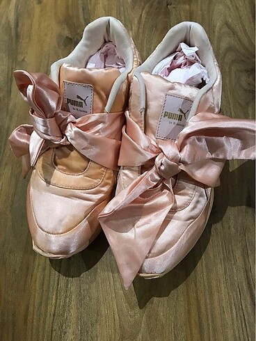 38 Beden çeşitli Renk Orijinal Puma by Rihanna Pembe Sneaker (38)