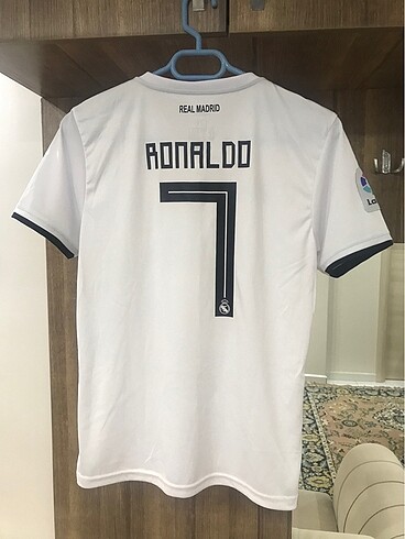 s Beden çeşitli Renk Adidas Real Madrid Forması