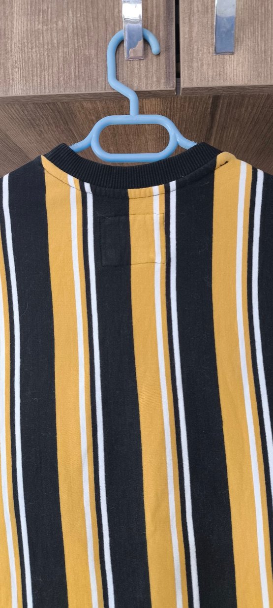 Orijinal Bershka Çizgili Sweatshirt — görsel 5/9