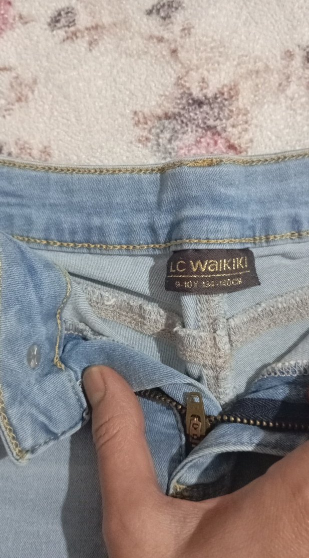 Dantel Detaylı Mavi Mini Kot Şort 9 10 yaş - Görsel 3