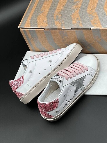 38 Beden beyaz Renk Golden Goose