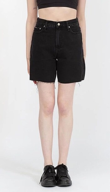 Calvin Klein kadın kot bermuda