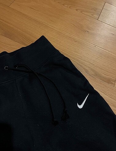 s Beden nike eşofman