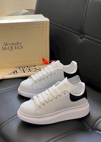 Alexander McQueen Sneakers