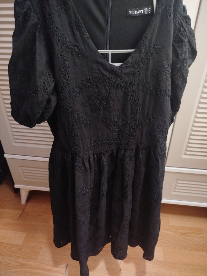 V Yaka Siyah Midi Gotik Elbise - Görsel 3