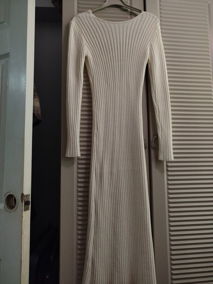 V Yaka Uzun Triko Elbise - Görsel 2