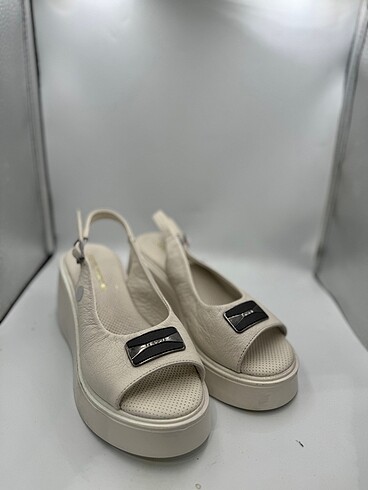 37 Beden ten rengi Renk RY SHOES YAZLIK