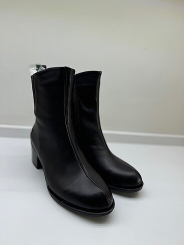 37 Beden siyah Renk RY SHOES KIŞLIK BOT