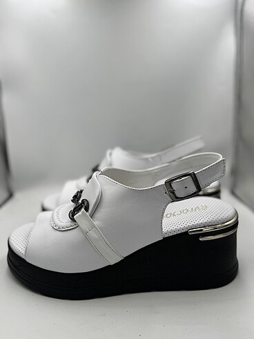 37 Beden beyaz Renk RY SHOES SANDALET