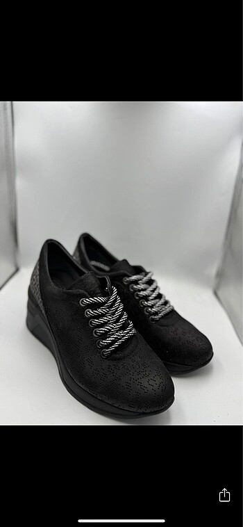 RY SHOES