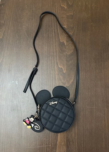 Beden Disney Mickey Mouse Kulaklı Askılı Çanta