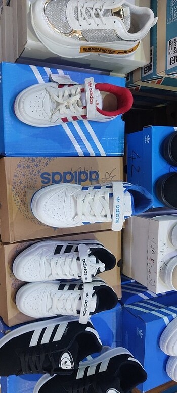 39 Beden çeşitli Renk Adidas low ayakkabı
