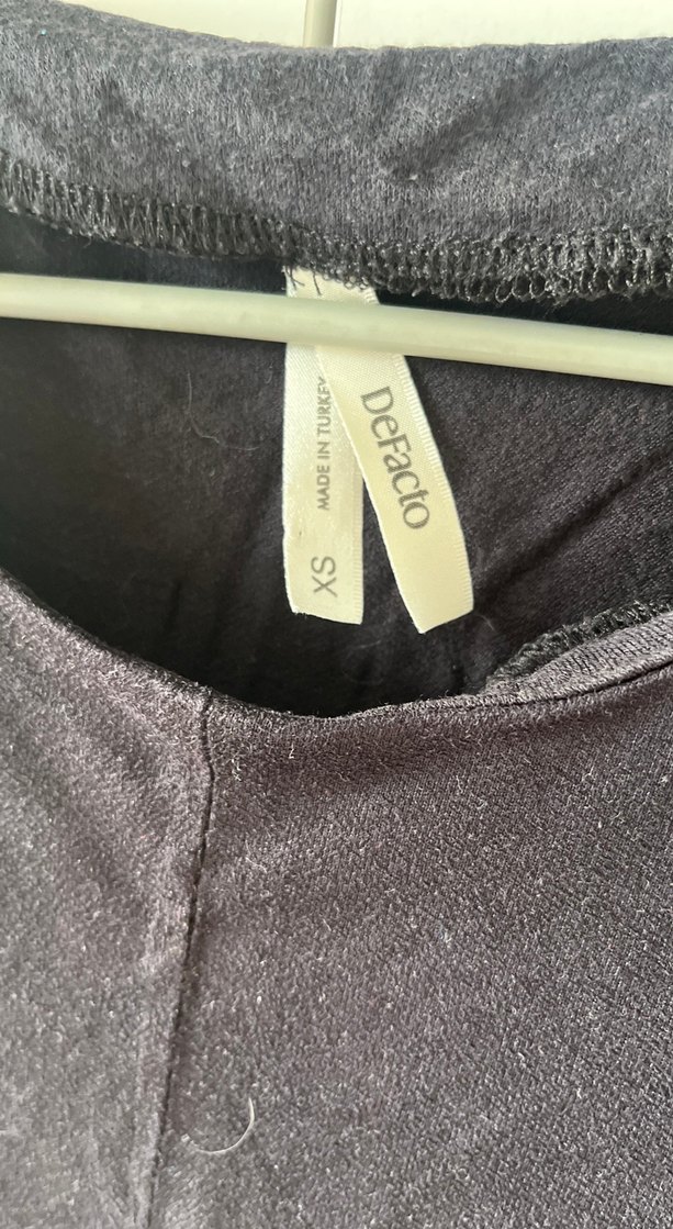 Gevşek Kesim Kısa Kollu Siyah Hamile Bluzu - Görsel 2