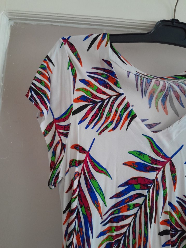 Renkli Desenli V Yaka Uzun Günlük Elbise - Görsel 2