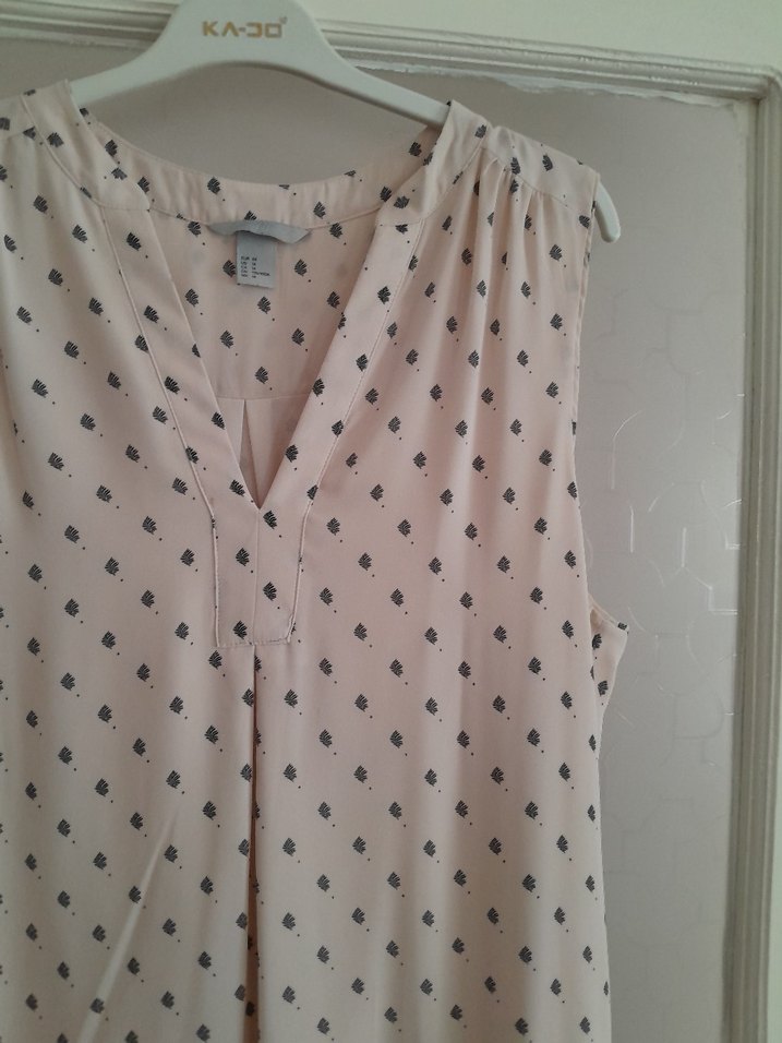 Bej Puantiyeli Piliseli V Yakalı Kadın elbise - Görsel 2