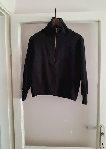 Fermuarlı Siyah Yüksek Yakalı Sweatshirt