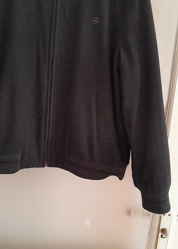 Siyah Fermuarlı Yüksek Yakalı Erkek kaşe mont - Görsel 5