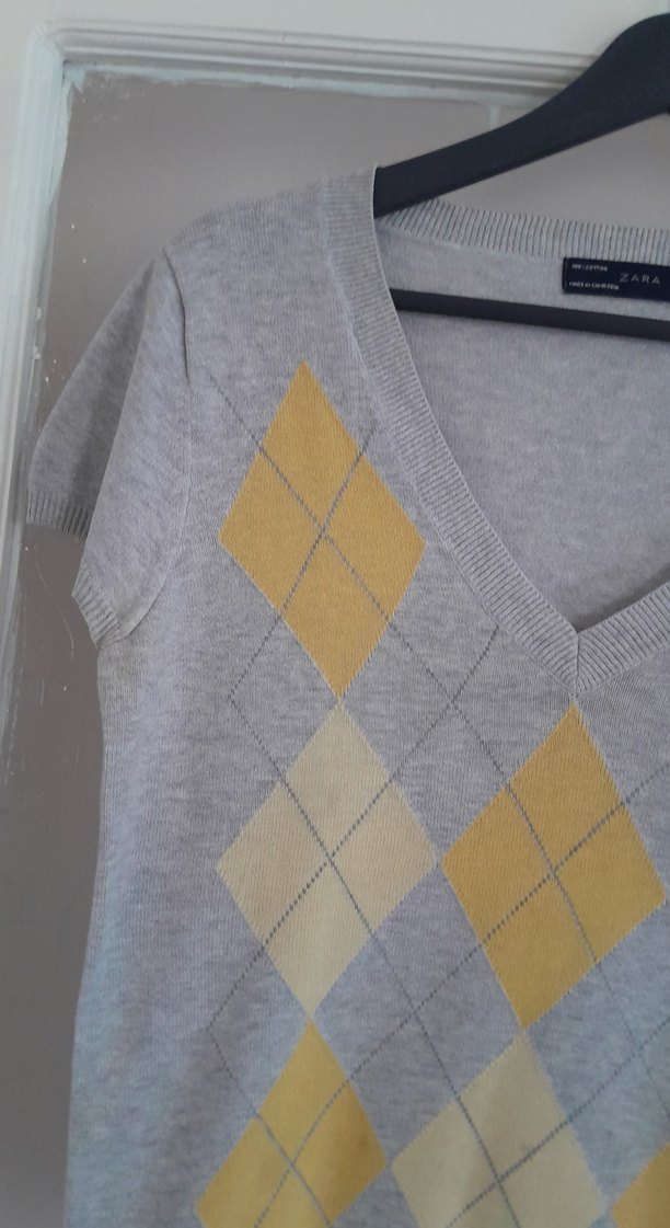 Gri V Yaka Kısa Kollu Triko Kazak - Görsel 4