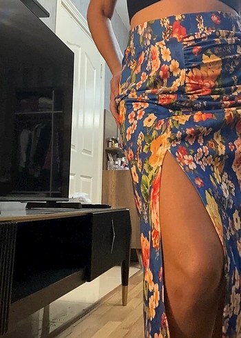 Çiçek Desenli Drapeli Midi Etek - Görsel 4