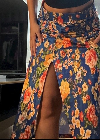 Çiçek Desenli Drapeli Midi Etek - Görsel 2