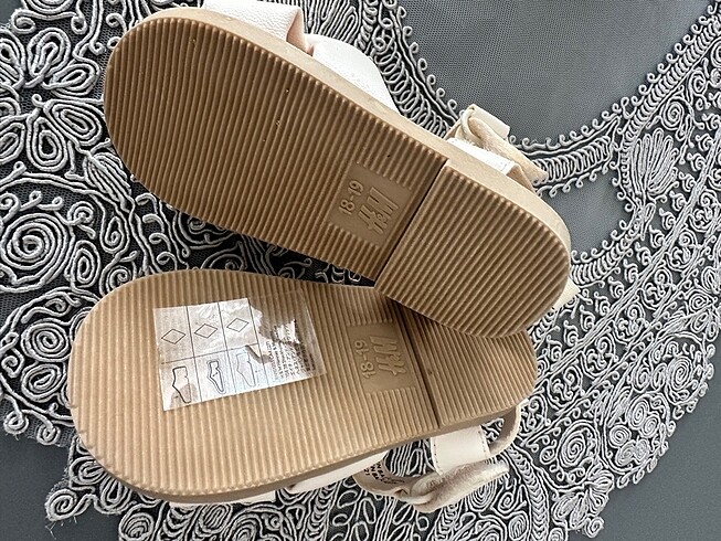 18 Beden H&M bebek sandaleti