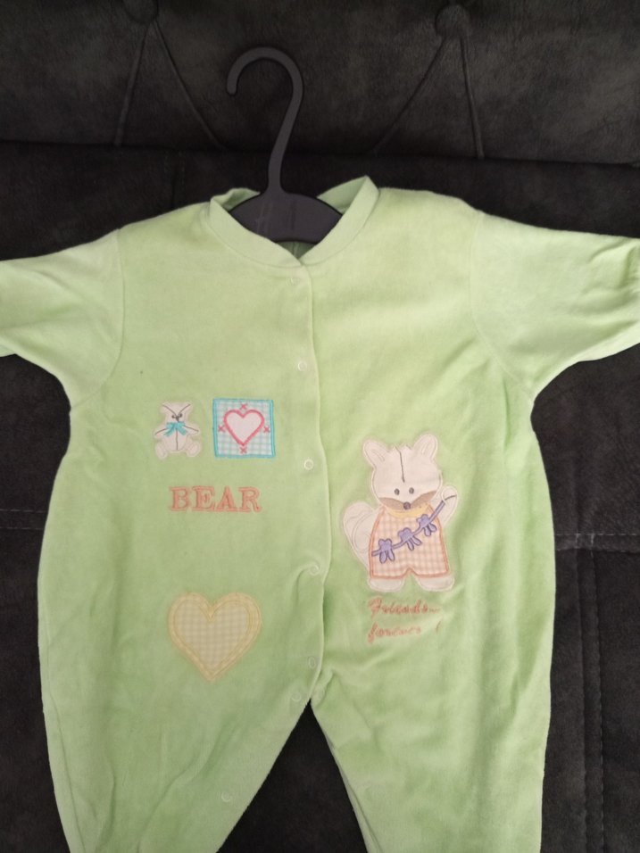 Kadife Nakışlı Yeşil Bebek Tulum - Görsel 2