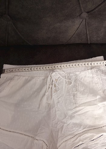 xs Beden XS beden Dantel Detaylı Beyaz Mini Şort