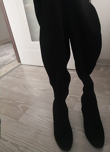 Siyah çizme
