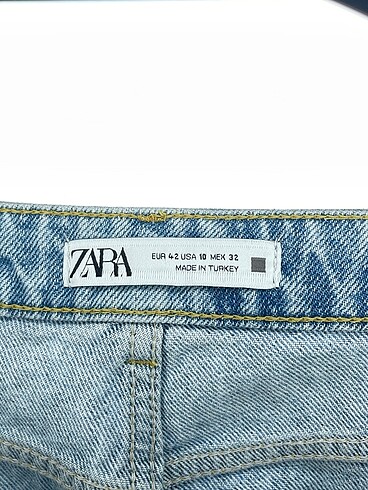 42 Beden çeşitli Renk Zara Mini Şort %70 İndirimli.