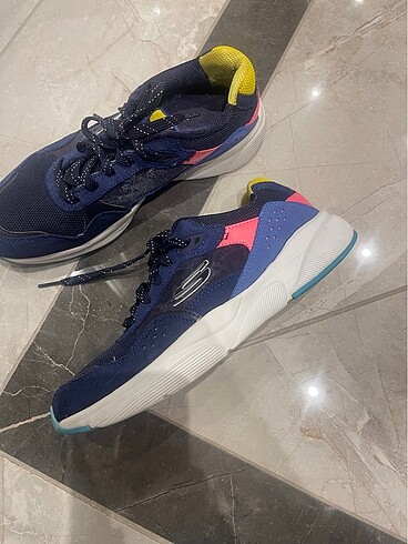 Skechers Spor Ayakkabı