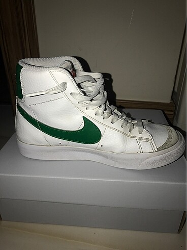 35 Beden beyaz Renk Nike Blazer Spor Ayakkabı