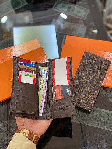 Louis Vuitton LOUİS VUITTON UNISEX CÜZDAN