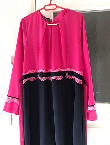 Pembe lacivert elbise