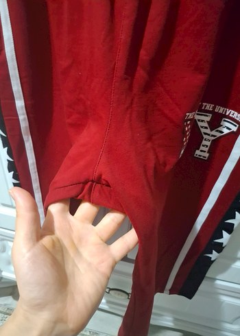 Kırmızı Baskılı Erkek Şort - Görsel 7