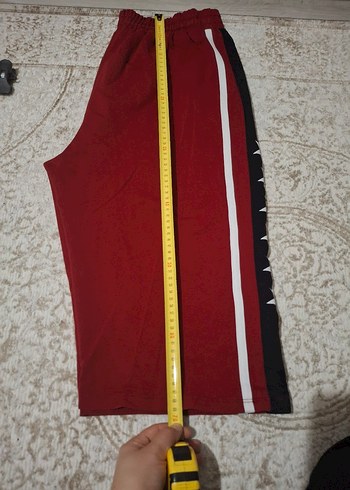 Kırmızı Baskılı Erkek Şort - Görsel 3