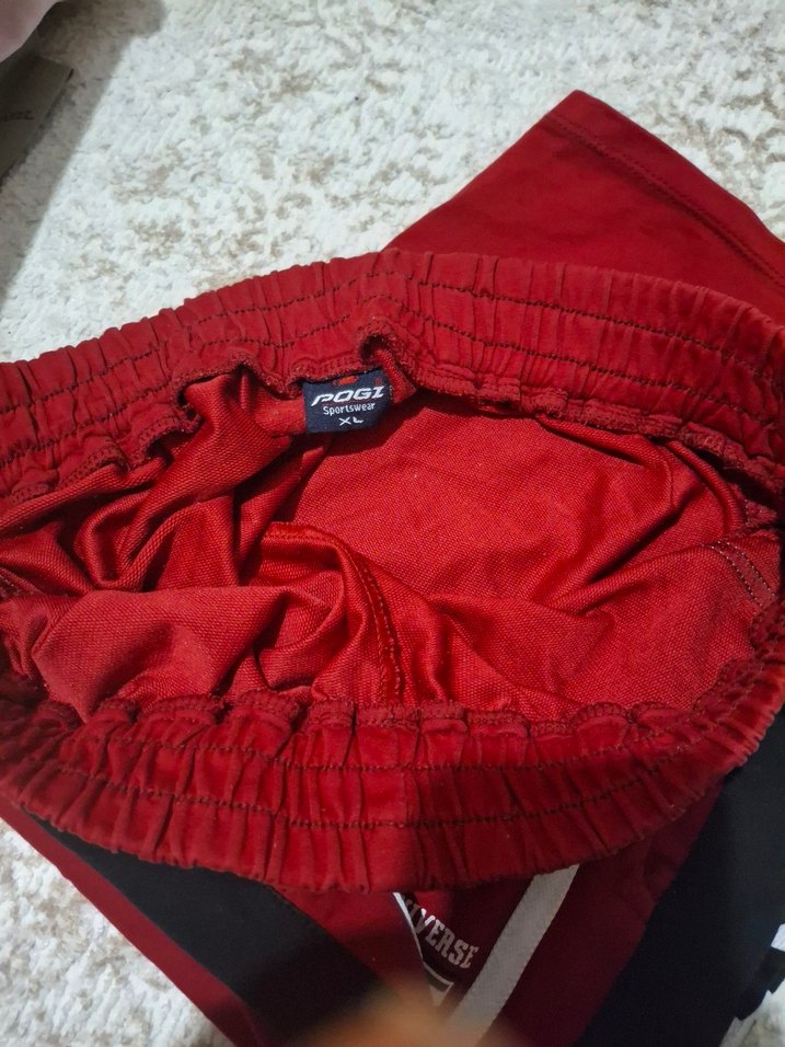 Kırmızı Baskılı Erkek Şort - Görsel 4